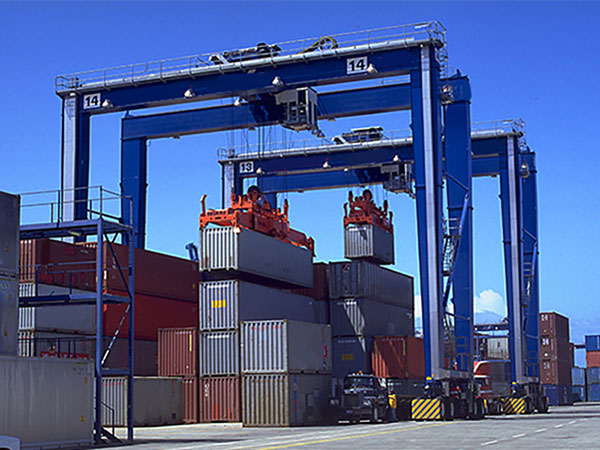 Козловой кран на резиновых шинах (RTG)