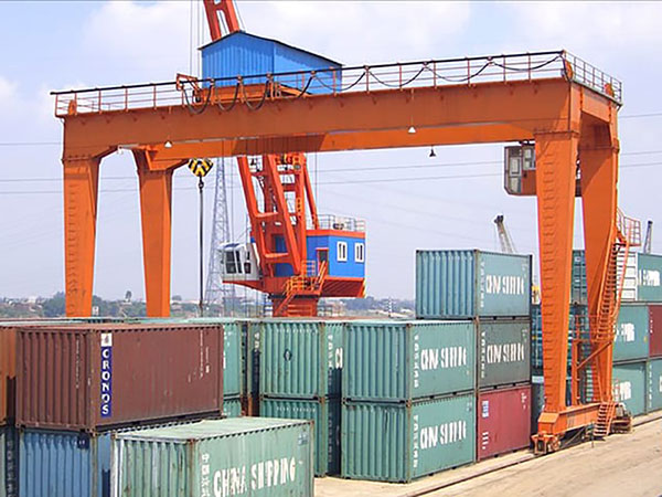 Рельсовый контейнерный козловой кран (кран RMG)