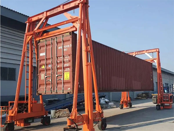 Контейнерный штабелер